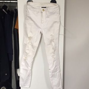 White ripped skinny jeans